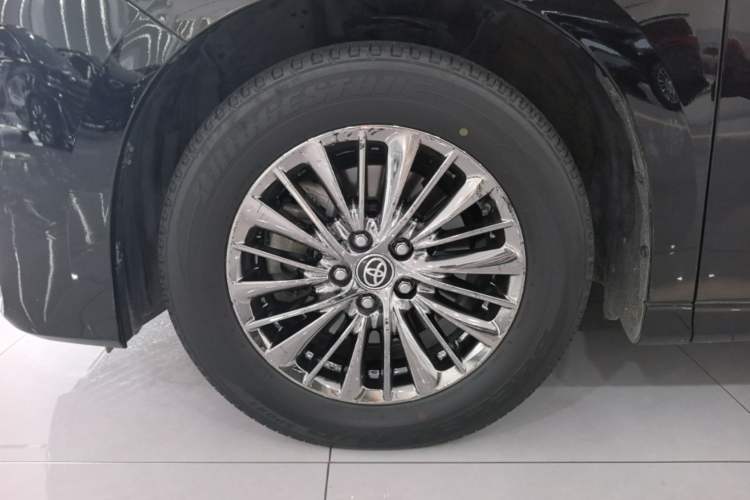 Used Toyota Alphard 2021 Dual-Engine 2.5L Luxury Edition Exterior 4