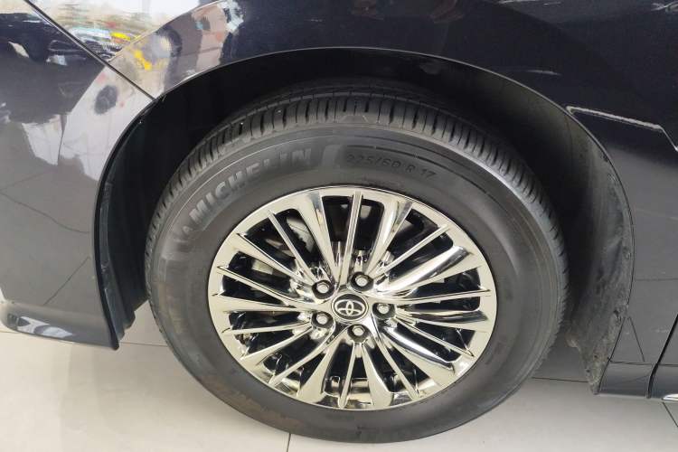 Used Toyota Alphard 2021 Dual-Motor 2.5L Premium Edition Exterior 4