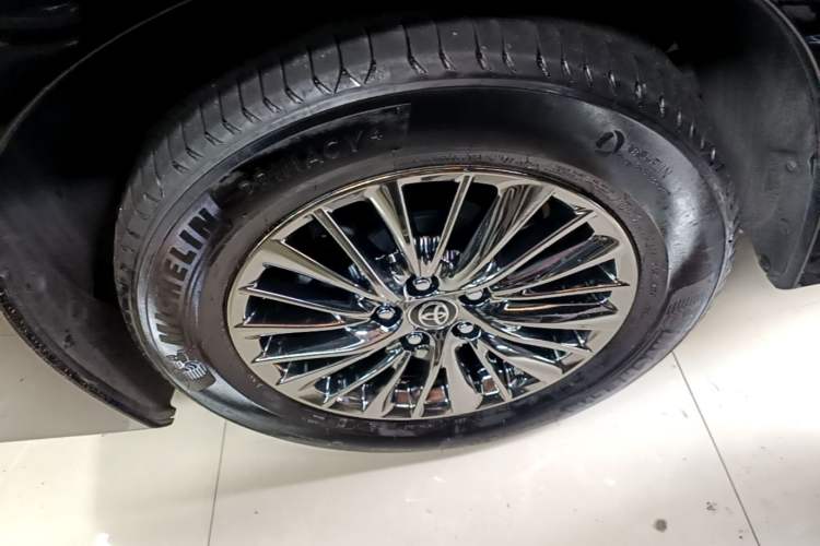 Used Toyota Alphard 2021 Dual-Engine 2.5L Prestige Edition Exterior 5