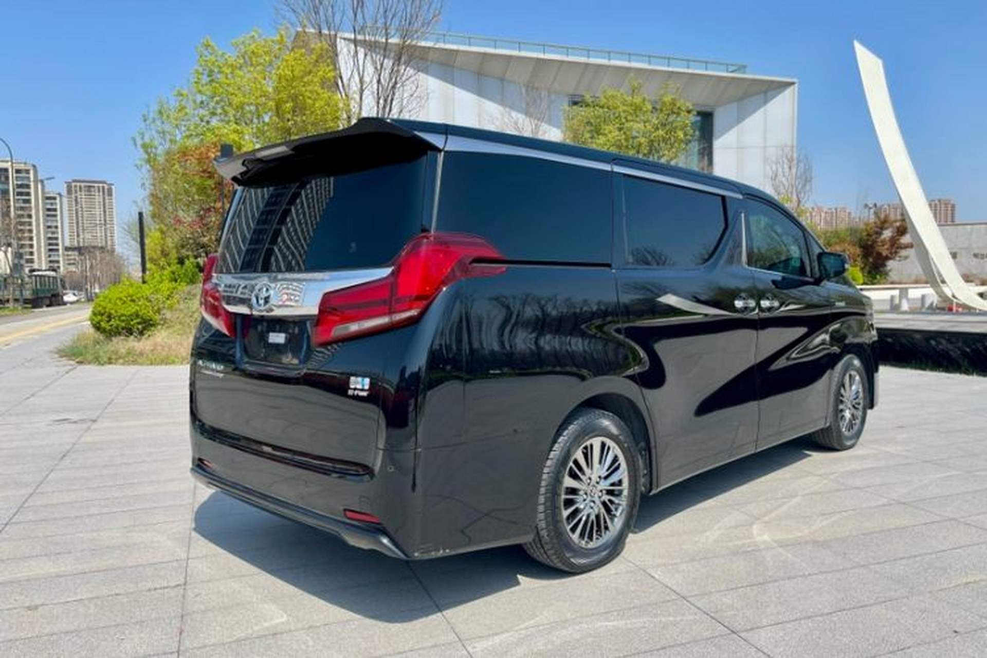 Used Toyota Alphard 2021 Dual-Engine 2.5L Prestige Edition Exterior 5