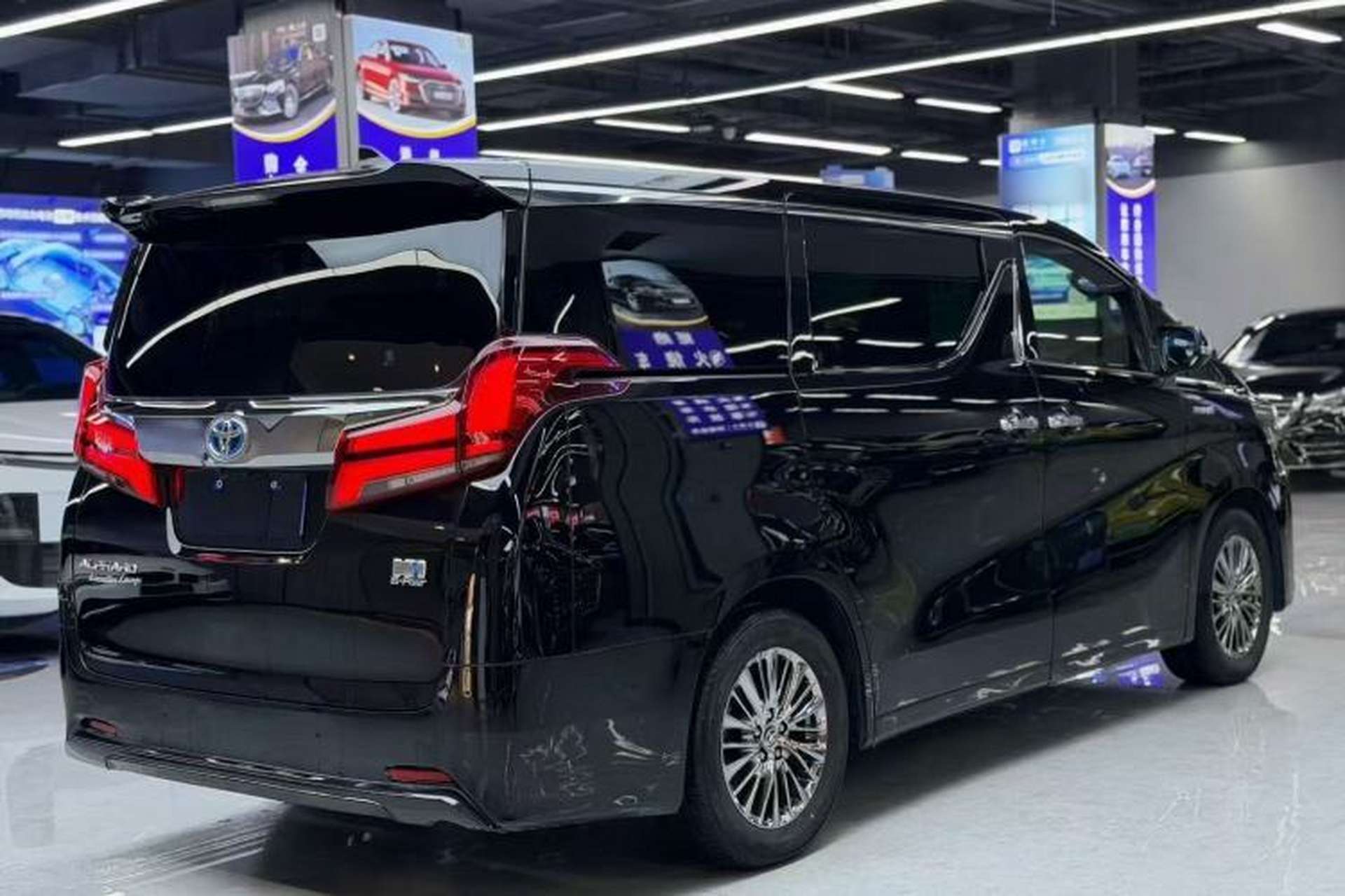 Used Toyota Alphard 2021 Dual-Engine 2.5L Prestige Edition Exterior 6