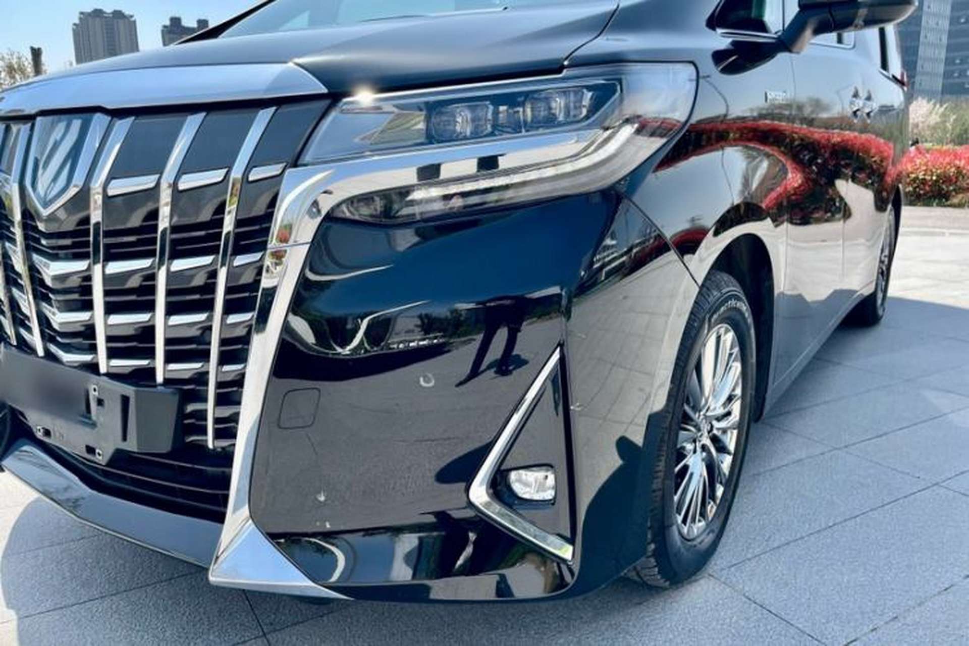Used Toyota Alphard 2021 Dual-Engine 2.5L Prestige Edition Exterior 7