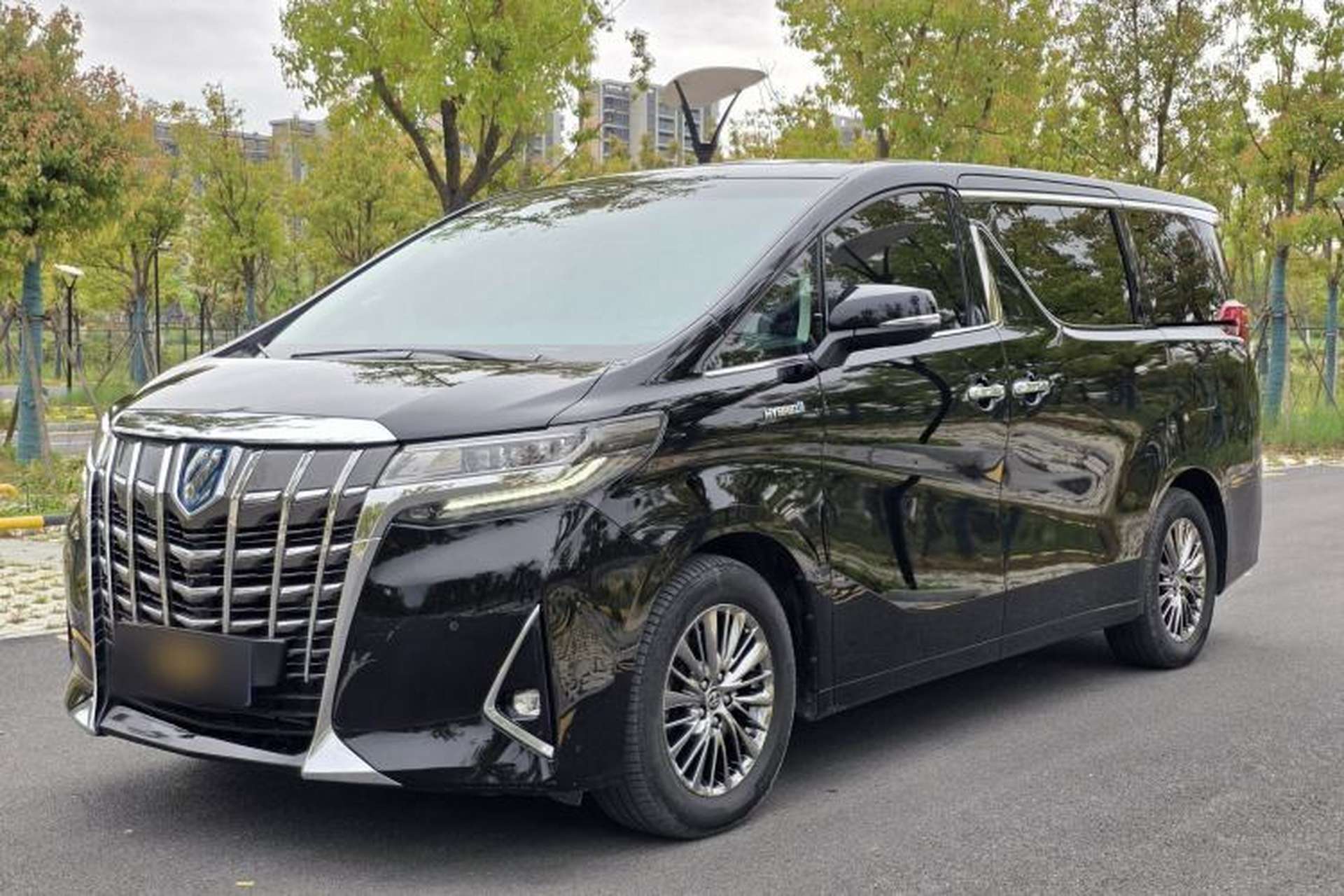 Used Toyota Alphard 2021 Dual-Engine 2.5L Prestige Edition Front Left 45 Deg