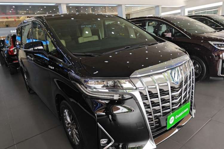 Used Toyota Alphard 2021 Dual-Engine 2.5L Luxury Edition Front Right 45 Deg