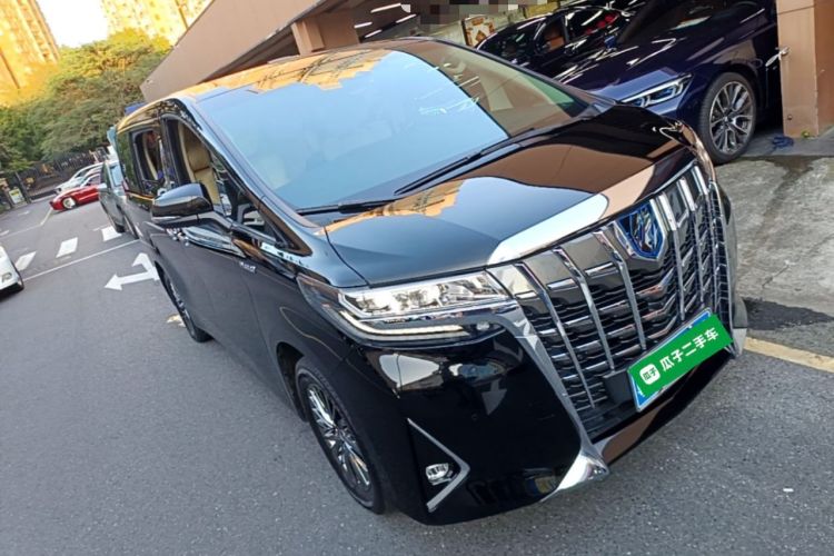 Used Toyota Alphard 2021 Dual-Engine 2.5L Luxury Edition Front Right 45 Deg