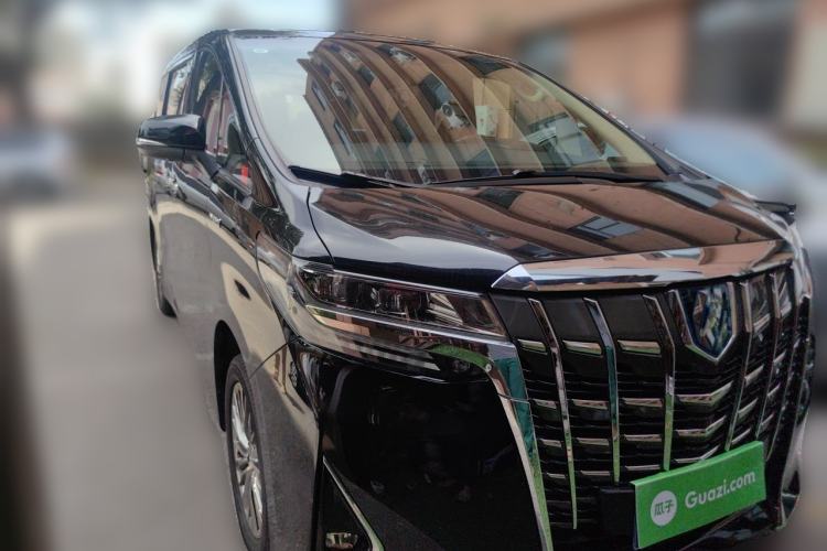 Used Toyota Alphard 2021 Dual-Engine 2.5L Luxury Edition Front Right 45 Deg