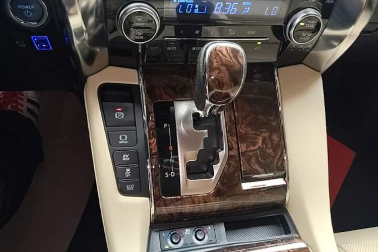 Used Toyota Alphard 2021 Dual-Engine 2.5L Luxury Edition Gear Lever