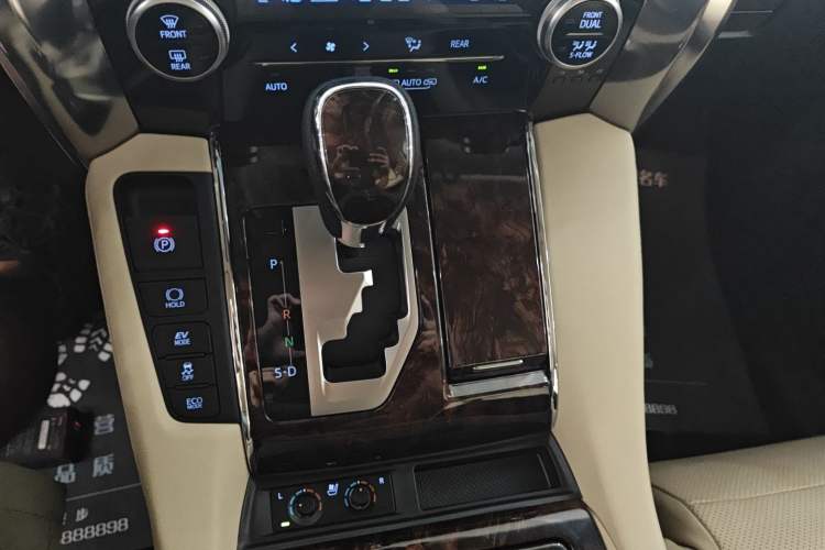 Used Toyota Alphard 2021 Dual-Engine 2.5L Luxury Edition Gear Lever