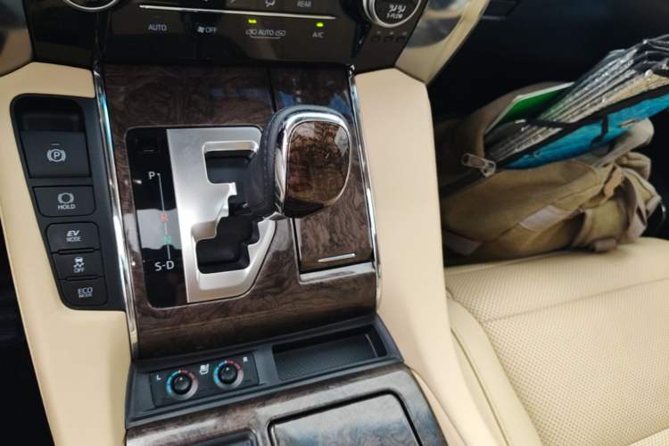 Used Toyota Alphard 2021 Dual-Engine 2.5L Prestige Edition Gear Lever