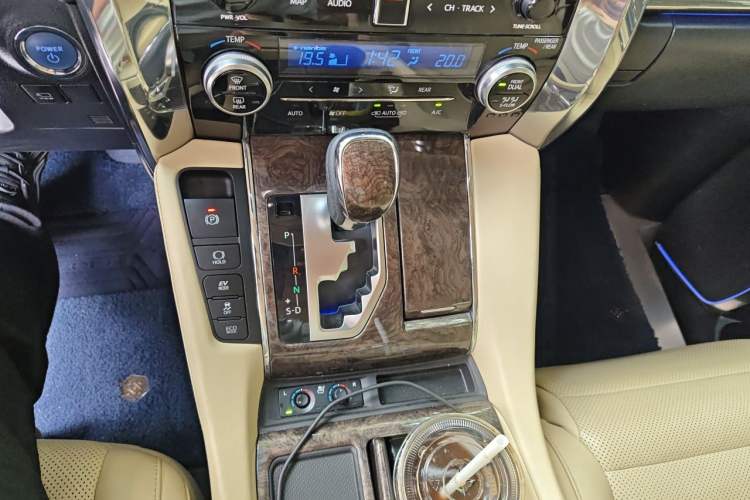 Used Toyota Alphard 2021 Dual-Engine 2.5L Prestige Edition Gear Lever