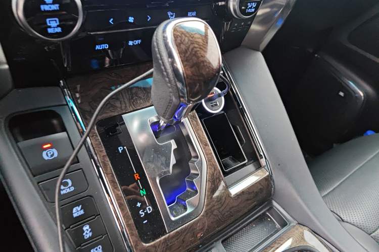 Used Toyota Alphard 2021 Dual-Engine 2.5L Prestige Edition Gear Lever