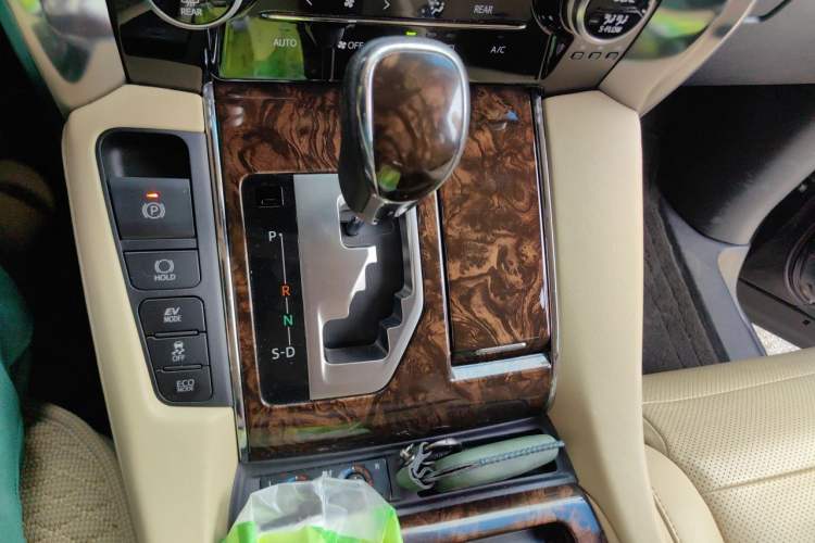 Used Toyota Alphard 2021 Dual-Engine 2.5L Luxury Edition Gear Lever