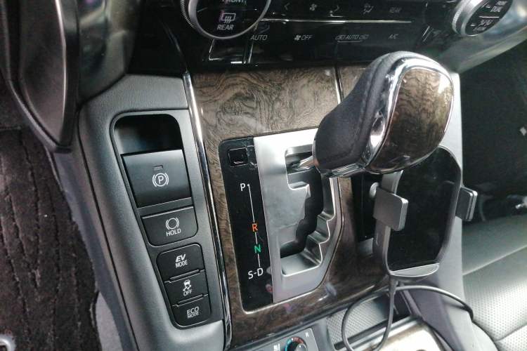 Used Toyota Alphard 2021 Dual-Engine 2.5L Prestige Edition Gear Lever