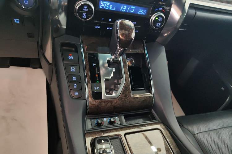 Used Toyota Alphard 2021 Dual-Motor 2.5L Premium Edition Gear Lever