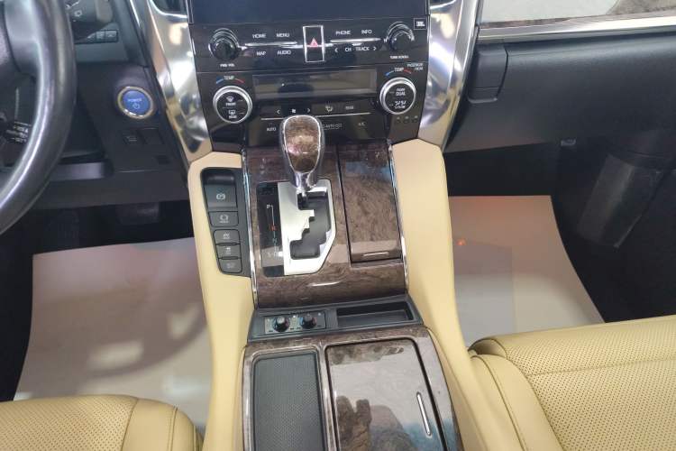 Used Toyota Alphard 2021 Dual-Motor 2.5L Premium Edition Gear Lever