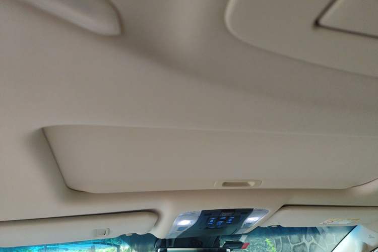 Used Toyota Alphard 2021 Dual-Engine 2.5L Luxury Edition Headliner