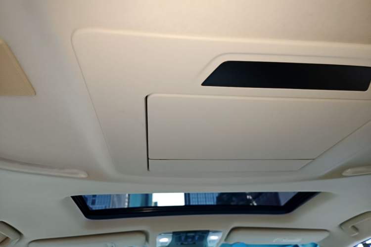 Used Toyota Alphard 2021 Dual-Engine 2.5L Luxury Edition Headliner
