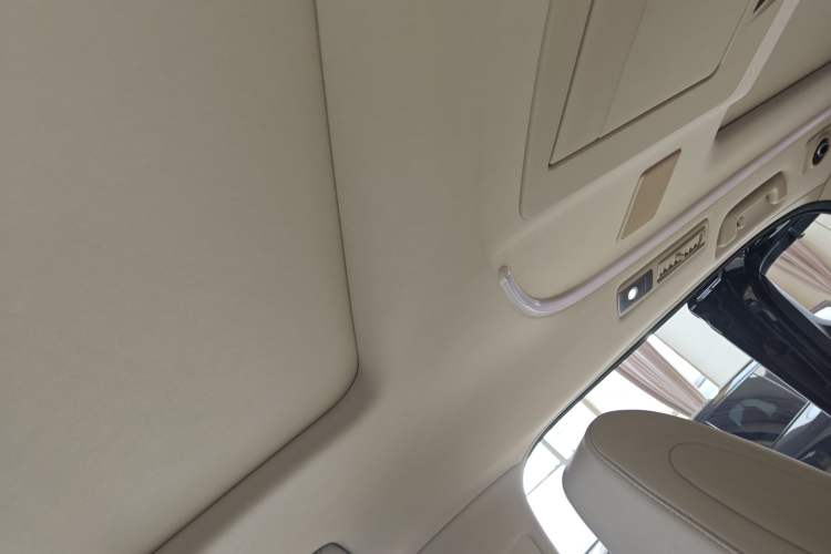 Used Toyota Alphard 2021 Dual-Engine 2.5L Luxury Edition Headliner