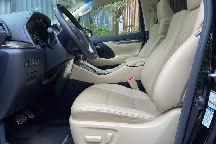 Used Toyota Alphard 2021 Dual-Engine 2.5L Prestige Edition Interior 1