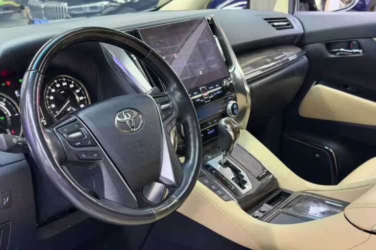 Used Toyota Alphard 2021 Dual-Engine 2.5L Prestige Edition Interior 1