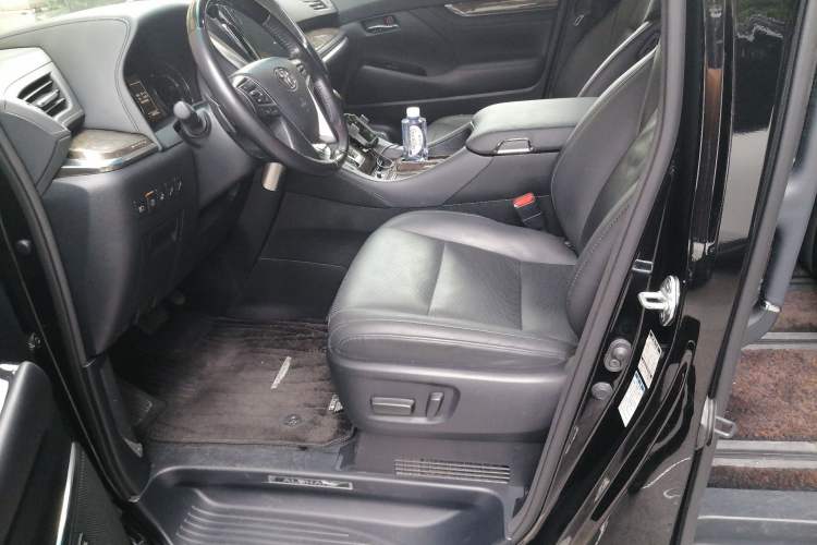 Used Toyota Alphard 2021 Dual-Engine 2.5L Prestige Edition Interior 3