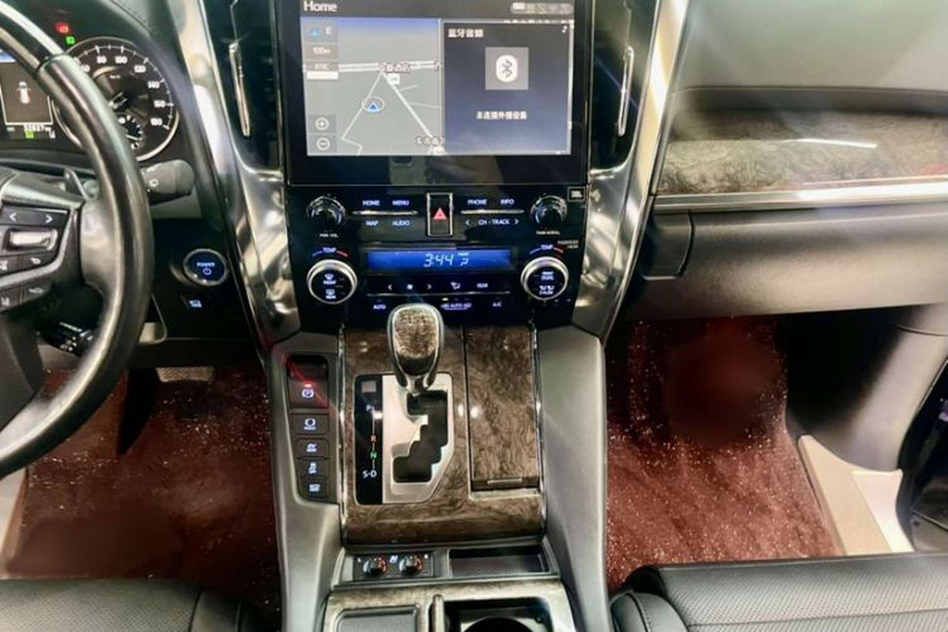 Used Toyota Alphard 2021 Dual-Engine 2.5L Prestige Edition Interior 4