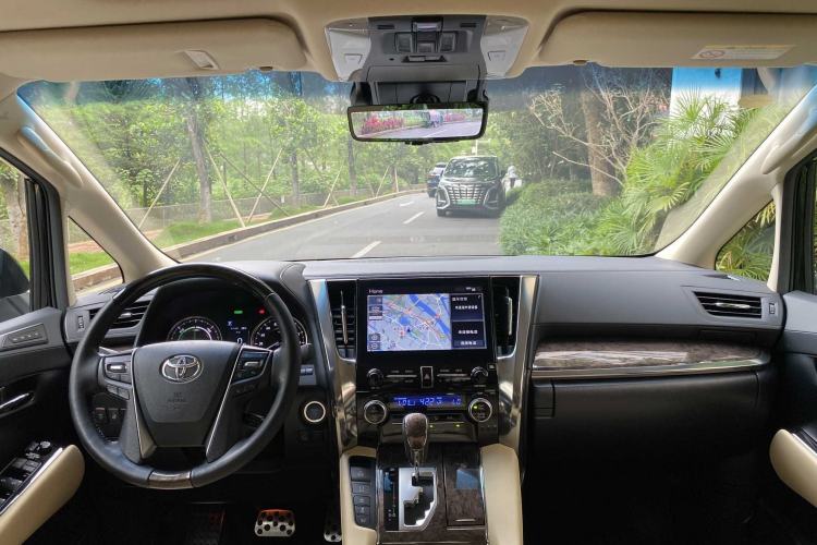 Used Toyota Alphard 2021 Dual-Engine 2.5L Prestige Edition Interior 9
