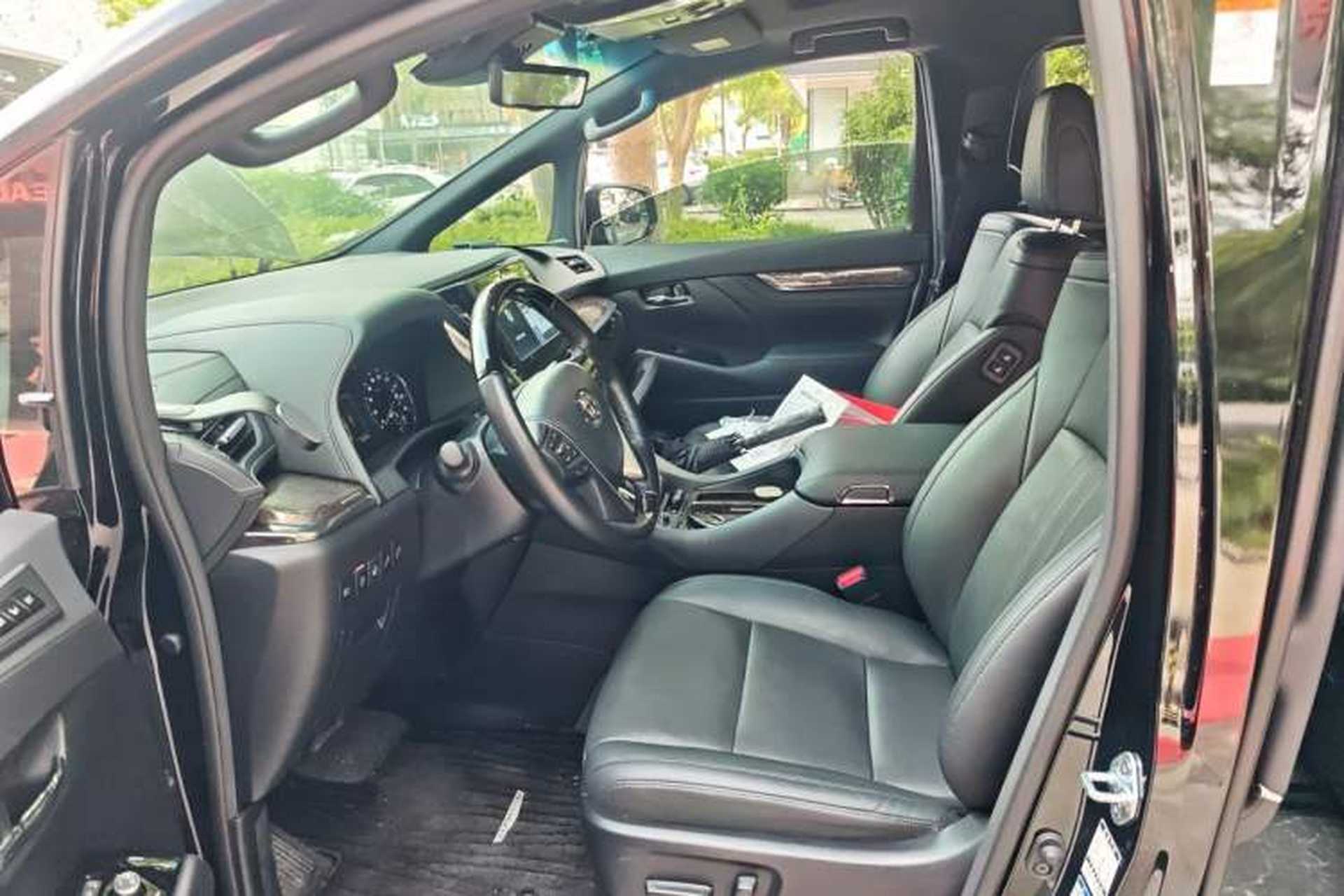 Used Toyota Alphard 2021 Dual-Motor 2.5L Premium Edition Left Front Seat