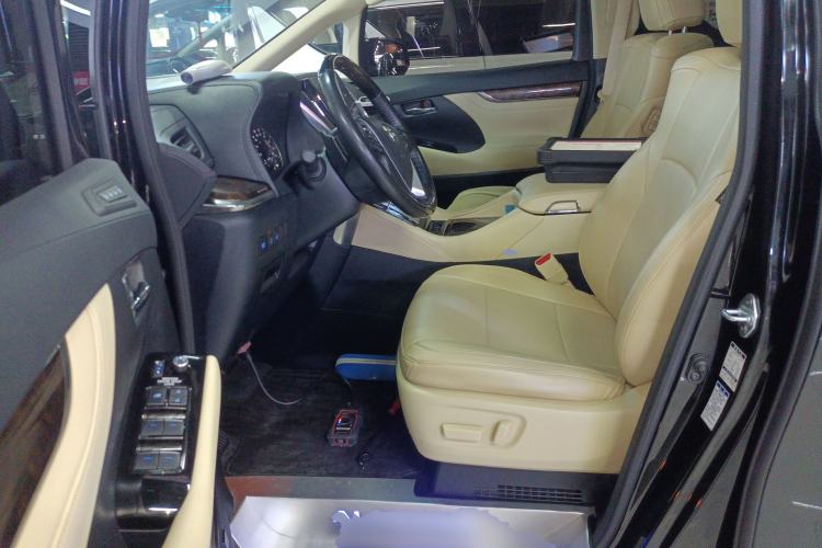 Used Toyota Alphard 2021 Dual-Engine 2.5L Luxury Edition Left Front Seat