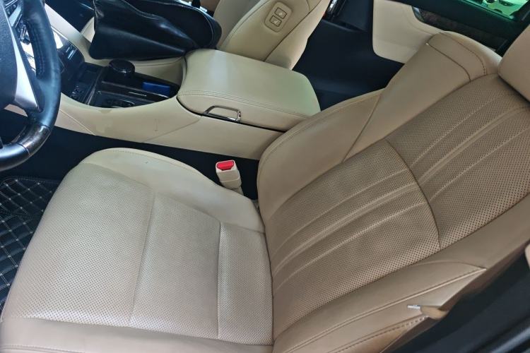 Used Toyota Alphard 2021 Dual-Engine 2.5L Prestige Edition Left Front Seat