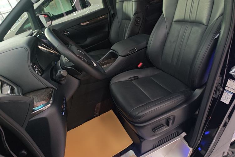 Used Toyota Alphard 2021 Dual-Engine 2.5L Prestige Edition Left Front Seat