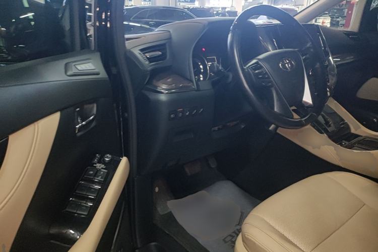 Used Toyota Alphard 2021 Dual-Motor 2.5L Premium Edition Left Front Seat