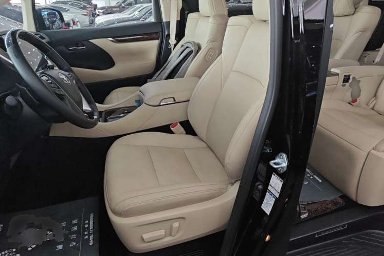 Used Toyota Alphard 2021 Dual-Engine 2.5L Luxury Edition Left Front Seat