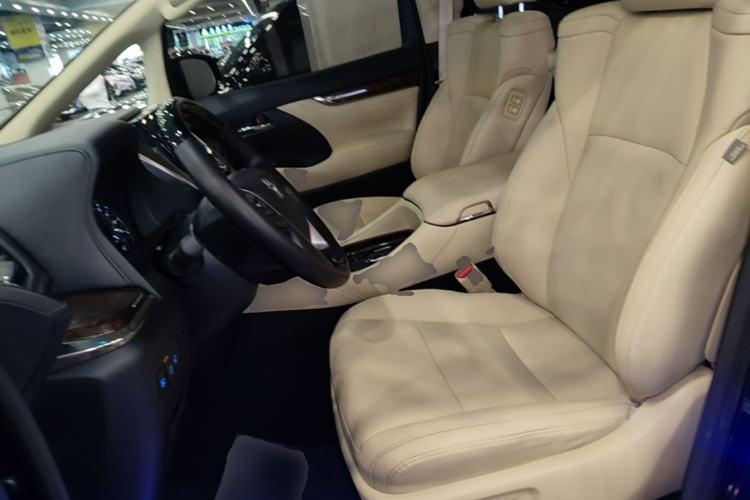 Used Toyota Alphard 2021 Dual-Engine 2.5L Luxury Edition Left Front Seat