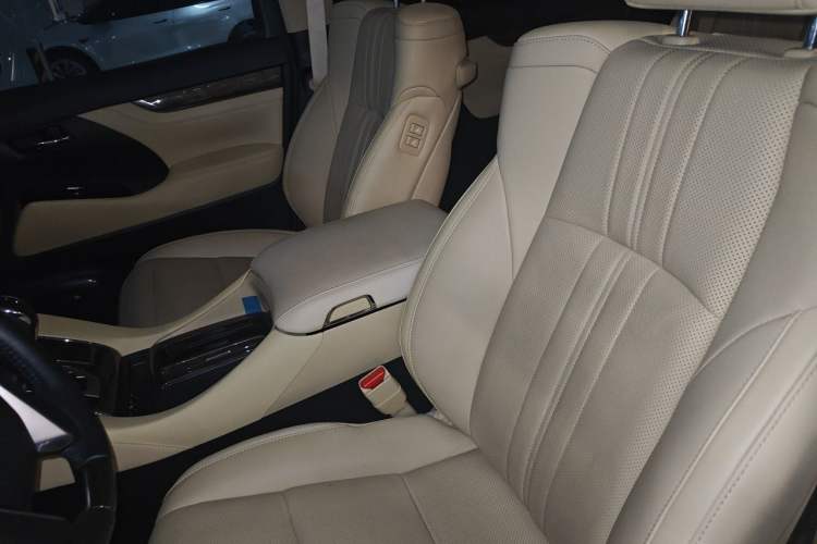 Used Toyota Alphard 2021 Dual-Engine 2.5L Prestige Edition Left Front Seat