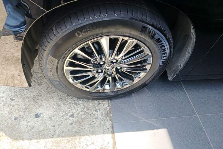 Used Toyota Alphard 2021 Dual-Engine 2.5L Prestige Edition Left Front Wheel Hub