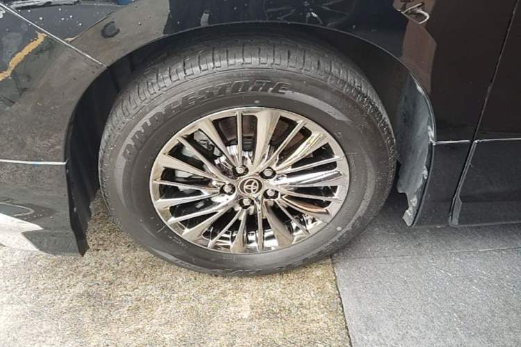 Used Toyota Alphard 2021 Dual-Engine 2.5L Luxury Edition Left Front Wheel Hub