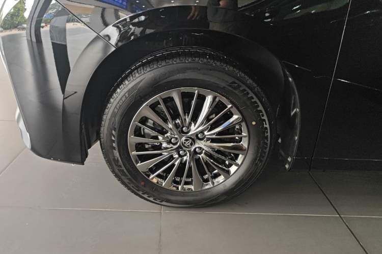 Used Toyota Alphard 2021 Dual-Engine 2.5L Luxury Edition Left Front Wheel Hub