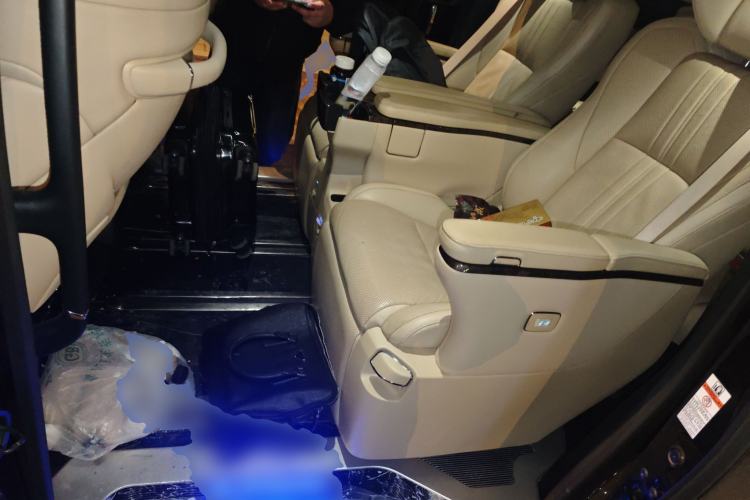Used Toyota Alphard 2021 Dual-Engine 2.5L Prestige Edition Left Rear Seat