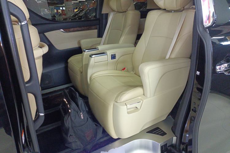 Used Toyota Alphard 2021 Dual-Engine 2.5L Luxury Edition Left Rear Seat