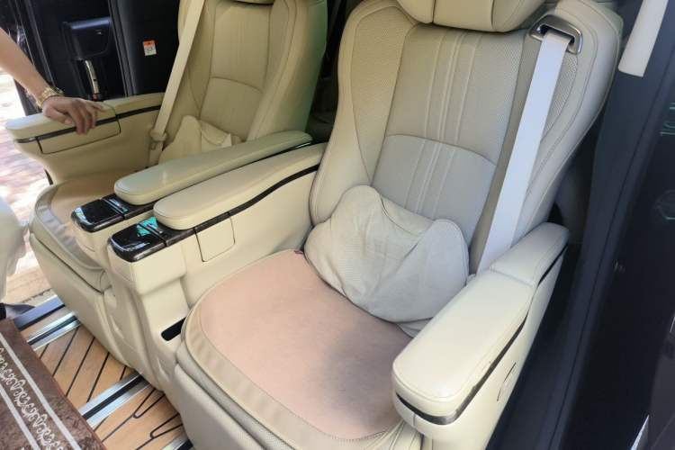 Used Toyota Alphard 2021 Dual-Engine 2.5L Prestige Edition Left Rear Seat