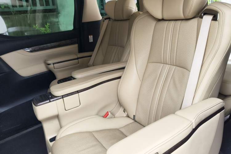 Used Toyota Alphard 2021 Dual-Engine 2.5L Luxury Edition Left Rear Seat
