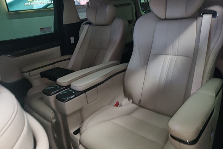 Used Toyota Alphard 2021 Dual-Motor 2.5L Premium Edition Left Rear Seat