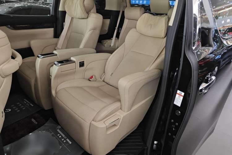 Used Toyota Alphard 2021 Dual-Engine 2.5L Luxury Edition Left Rear Seat