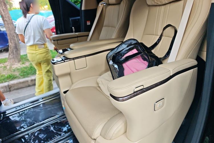 Used Toyota Alphard 2021 Dual-Engine 2.5L Prestige Edition Left Rear Seat