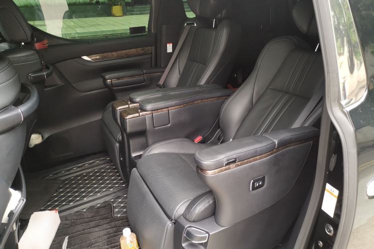 Used Toyota Alphard 2021 Dual-Motor 2.5L Premium Edition Left Rear Seat