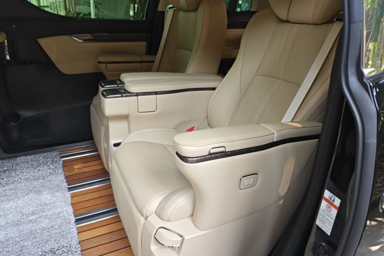 Used Toyota Alphard 2021 Dual-Motor 2.5L Premium Edition Left Rear Seat