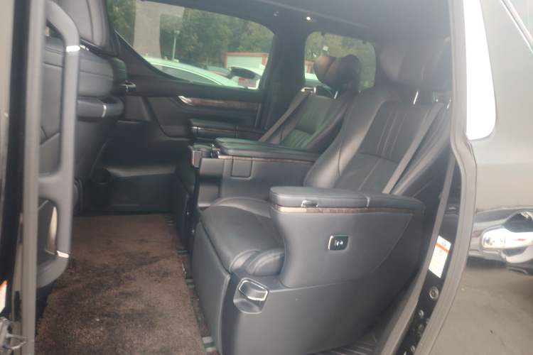 Used Toyota Alphard 2021 Dual-Engine 2.5L Prestige Edition Left Rear Seat
