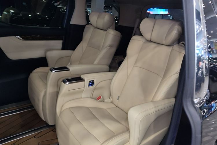 Used Toyota Alphard 2021 Dual-Engine 2.5L Luxury Edition Left Rear Seat