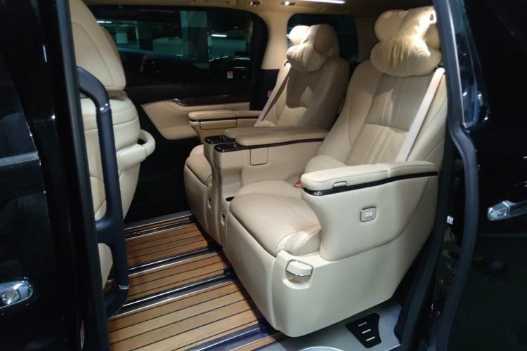 Used Toyota Alphard 2021 Dual-Engine 2.5L Prestige Edition Left Rear Seat